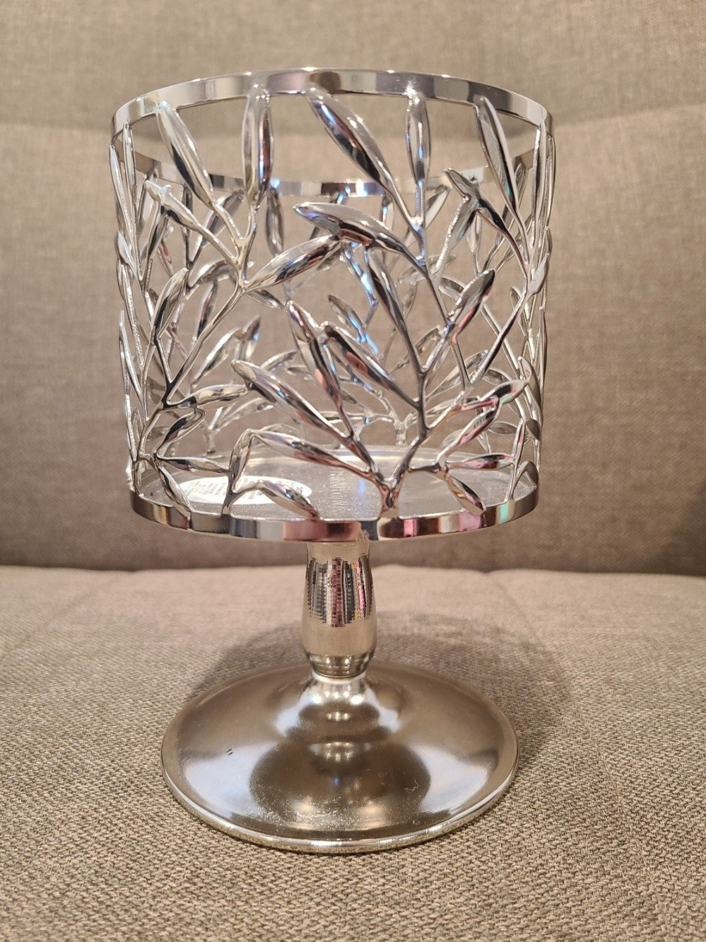 Bath & Body Works Vine Leaf Pedestal 3-Wick Candle Holder